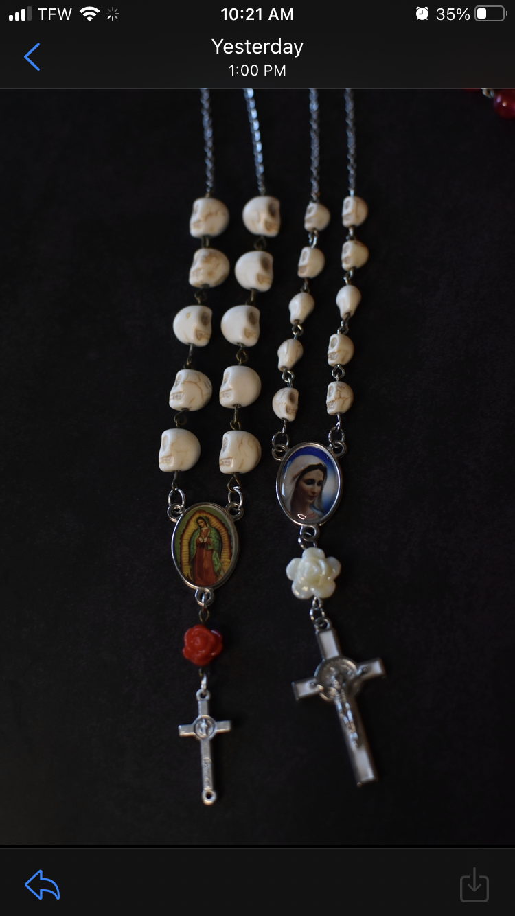 Car rosaries Memento mori