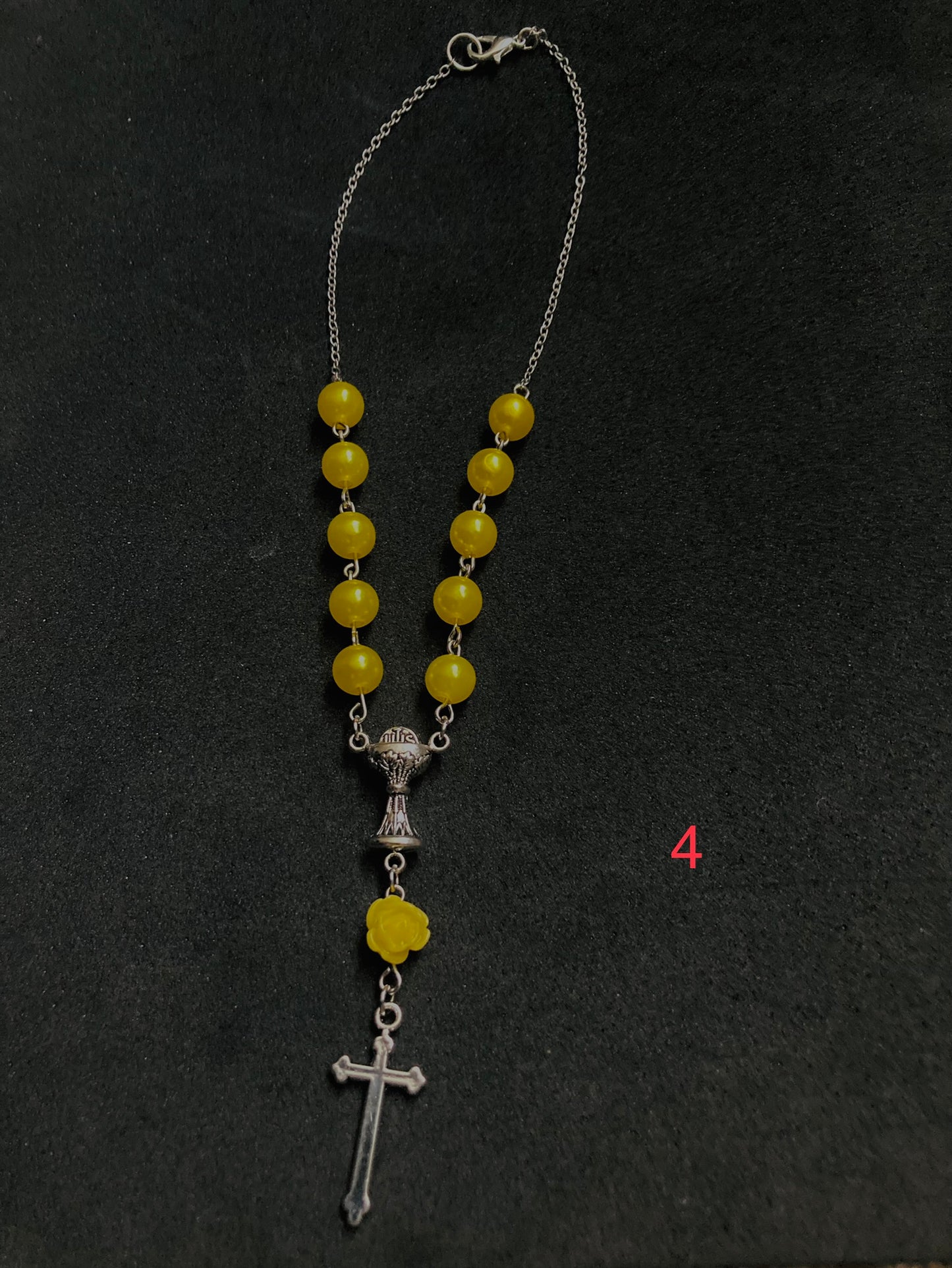 car rosaries-yellow/gold