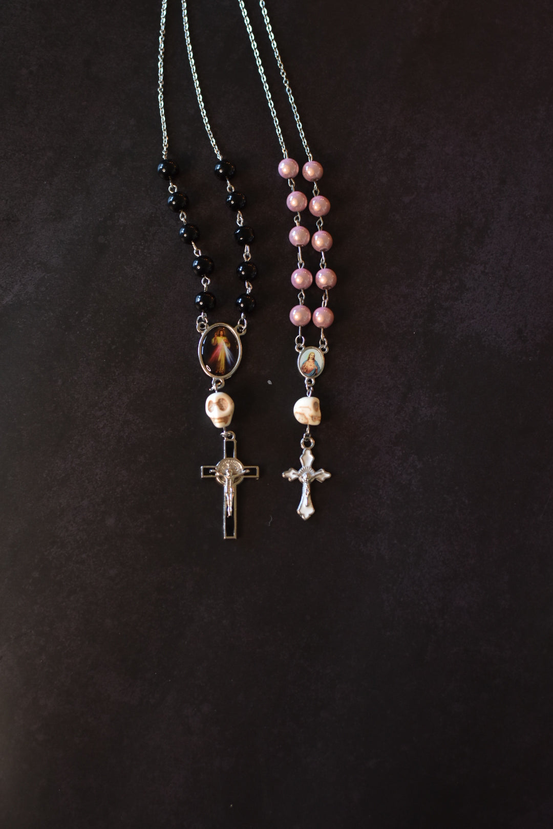 Car rosaries Memento mori