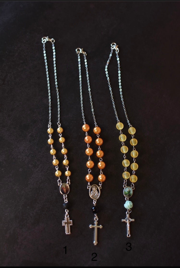 car rosaries-yellow/gold