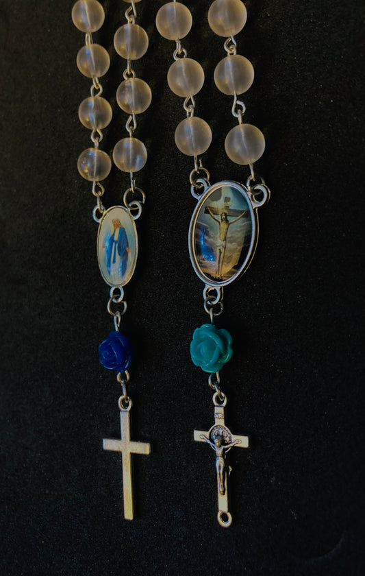 Car rosaries-white /clear